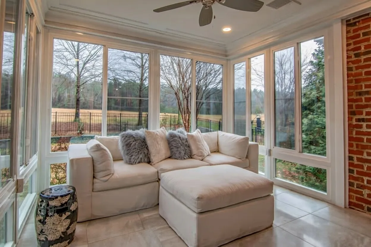 Warum eine professionelle Ecksofa Reinigung in Zürich wählen?